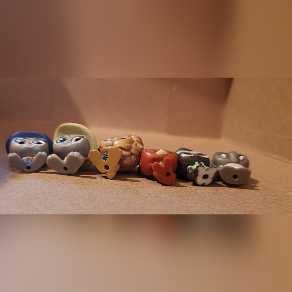 Disney Moose brand Zootopia doorables - Picture 5 of 12